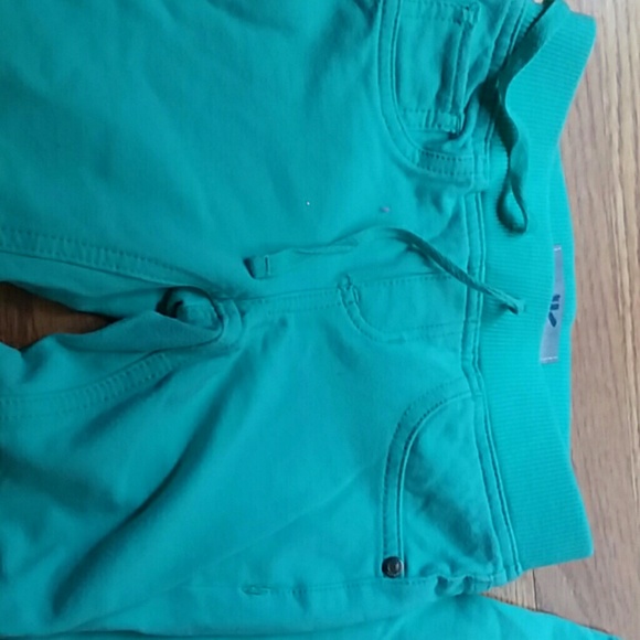 JK jeggings. Super soft! - Picture 4 of 4